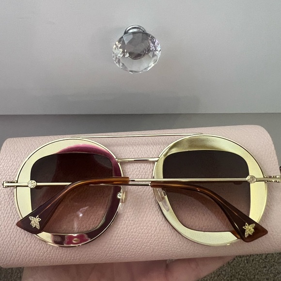 Gucci Sunglasses - Picture 2 of 5